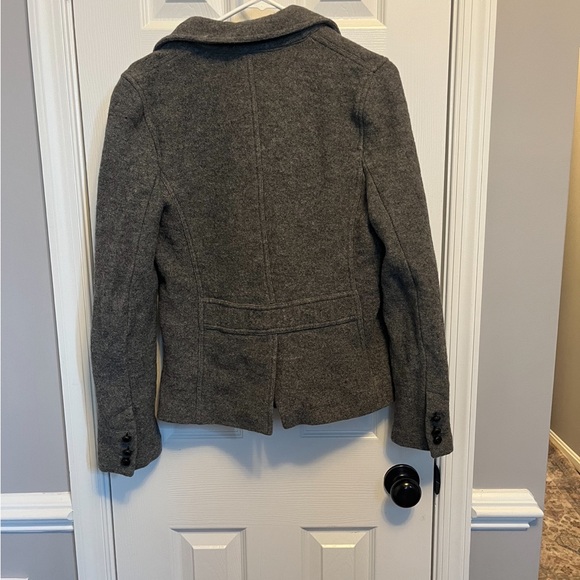 Women’s Grey J Crew 100% Wool Blazer. Medium - Picture 6 of 8
